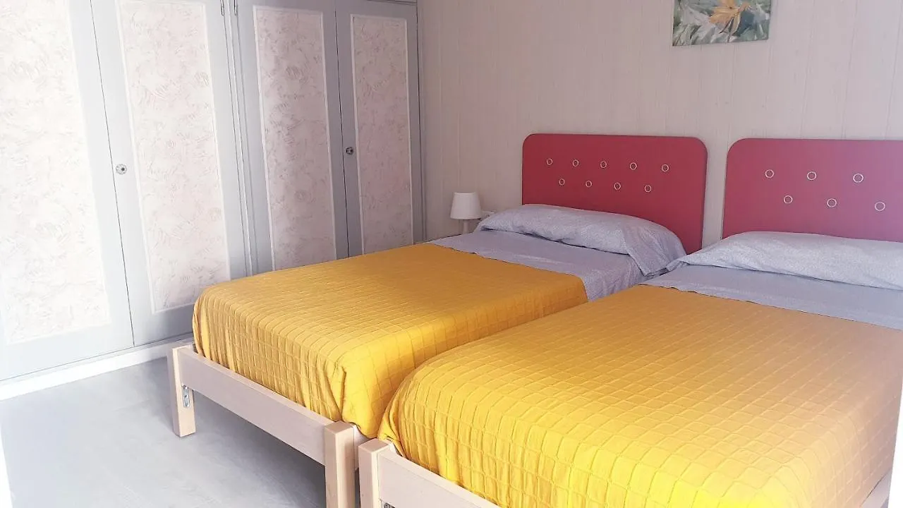 Apartamento playa LLevant mejor zona Salou 0*,